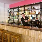 雅瓦皇宫酒店 - 全包