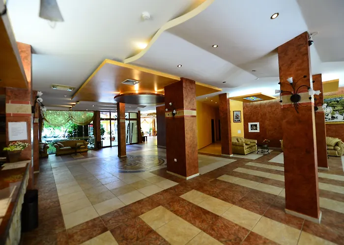 Yavor Palace Отель 4*