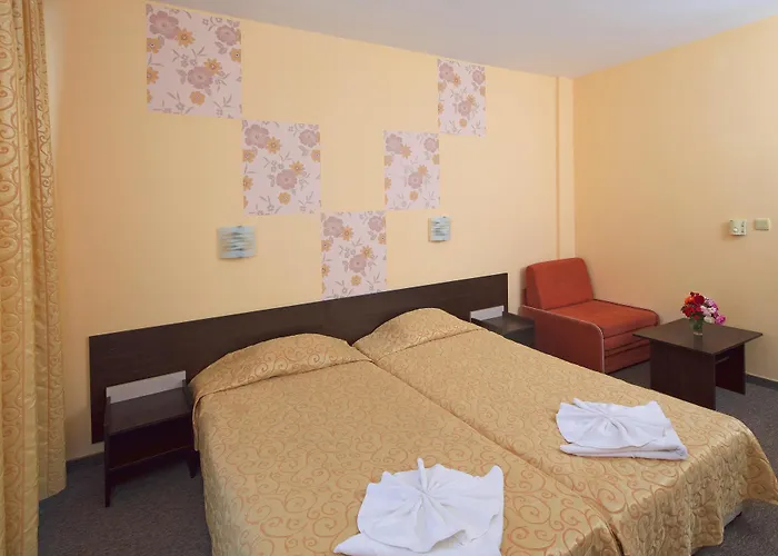 Отель Yavor Palace