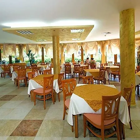 явор палас - ол инклузив 4*