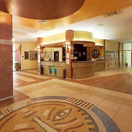 явор палас - ол инклузив 4*